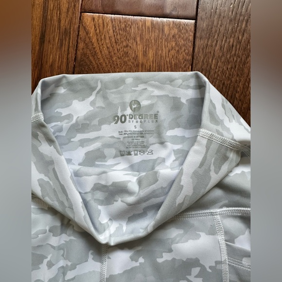 90 Degree by Reflex Lux Camo Side Pocket Leggings Size S - Picture 7 of 7